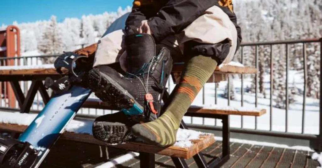 Skischoenen aantrekken: geur en vocht voorkomen